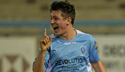 Tom James & players celebrate - Rugby Town 2-1 Carlton Town