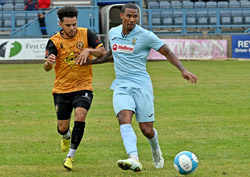 Roger Lee - Rugby Town FC